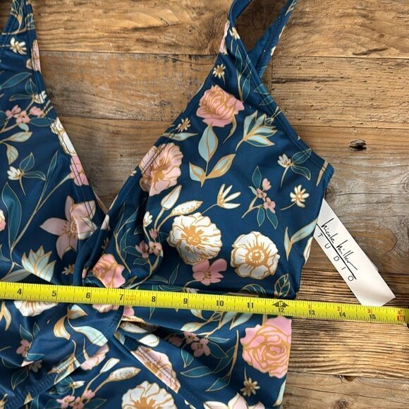 NWT Nicole Miller One Piece Twist Front Deep Neck Swimsuit Antique Floral M $98 - Picture 6 of 8